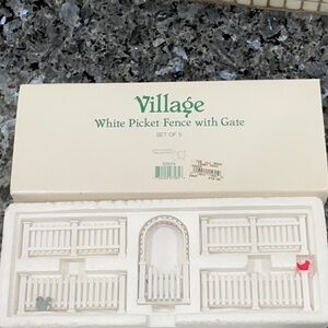 Department 56 white picket fence with gate